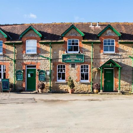 Three Horseshoes Inn Powerstock 외부 사진