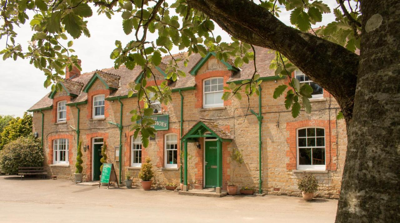 Three Horseshoes Inn Powerstock 외부 사진